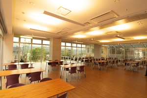 ���X�g�����E�J�t�F�E�C���^�[�l�b�g